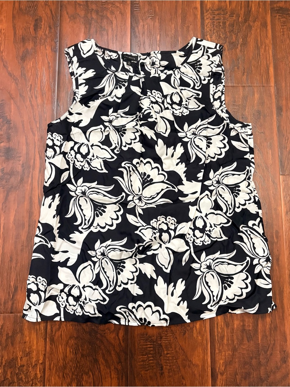 Talbots Black & Ivory Floral Sleeveless Blouse Women’s Size 10 Career Top